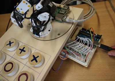 Projet TicTacToe avec Snap4Arduino et Poppy Ergo Jr